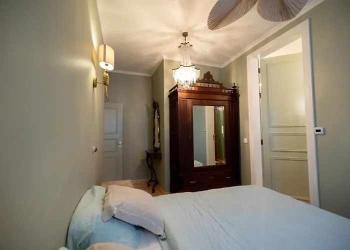 Nyaraló Elegant 3br Townhouse W/ En-suite Baths - Mouraria | By Airnest *