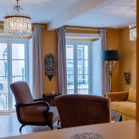 Holiday home Elegant 3br Townhouse W/ En-suite Baths - Mouraria | By Airnest *