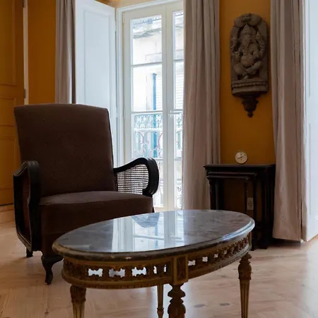 Holiday home Elegant 3br Townhouse W/ En-suite Baths - Mouraria | By Airnest