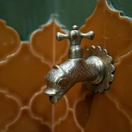 Elegant 3br Townhouse W/ En-suite Baths - Mouraria | By Airnest Lisbon