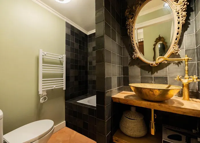 Elegant 3br Townhouse W/ En-suite Baths - Mouraria | By Airnest Lizbona